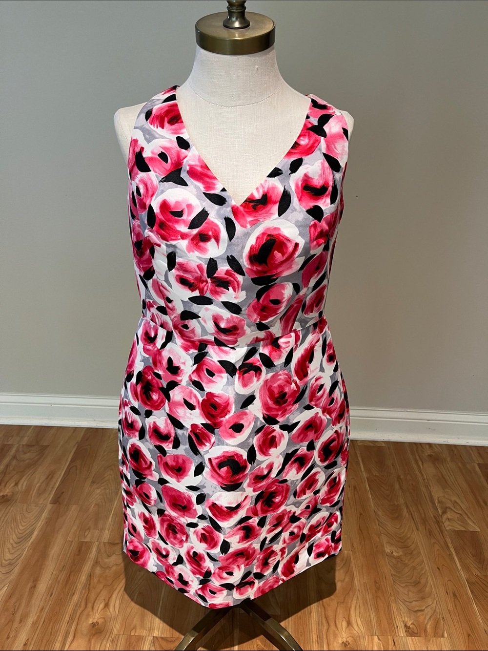 Like NEW! kate spade Pink and Black Floral Midi sleeveless dress size 12